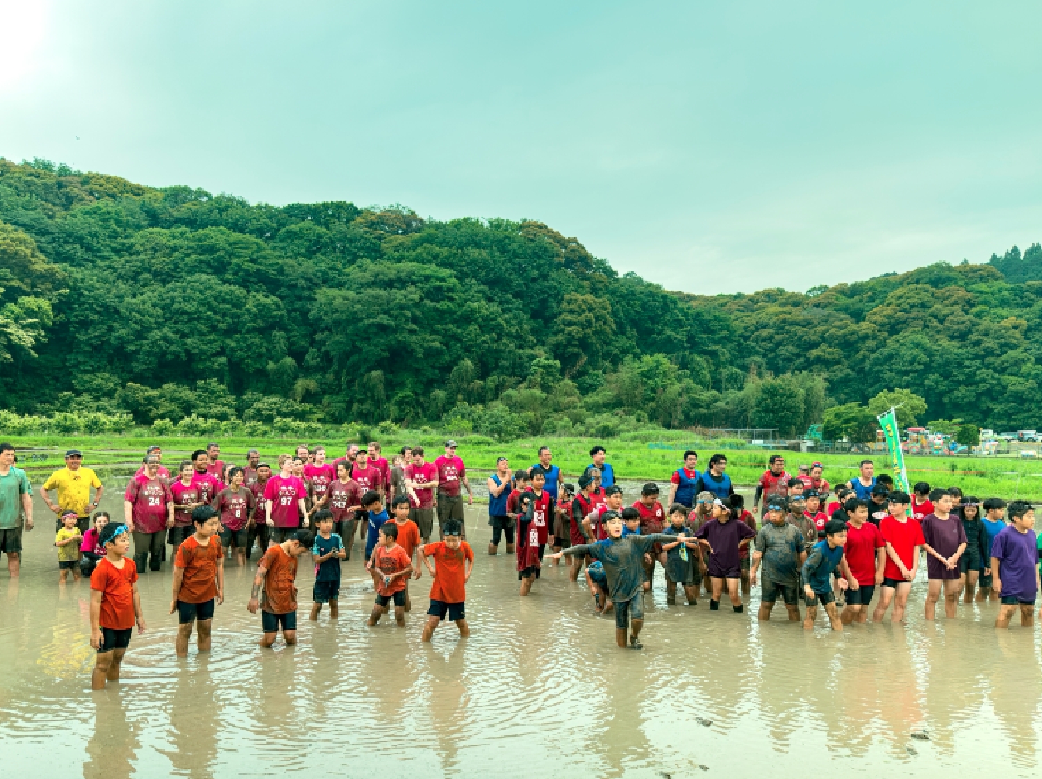 たんぼラグビーの様子